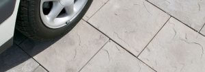 60mm paving for a driveway in Castlestone Slate pattern